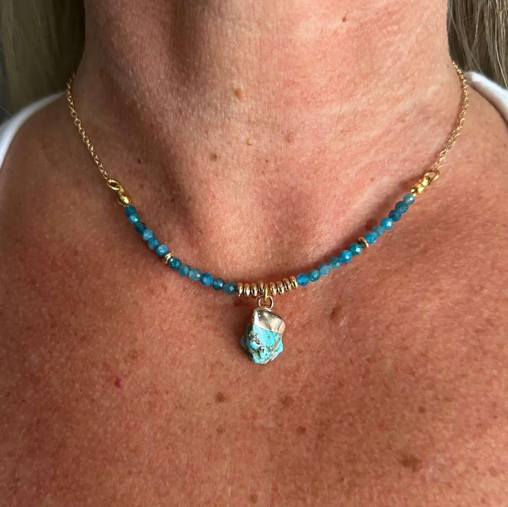 Collier Pépite turquoise https://www.b-tao.be/