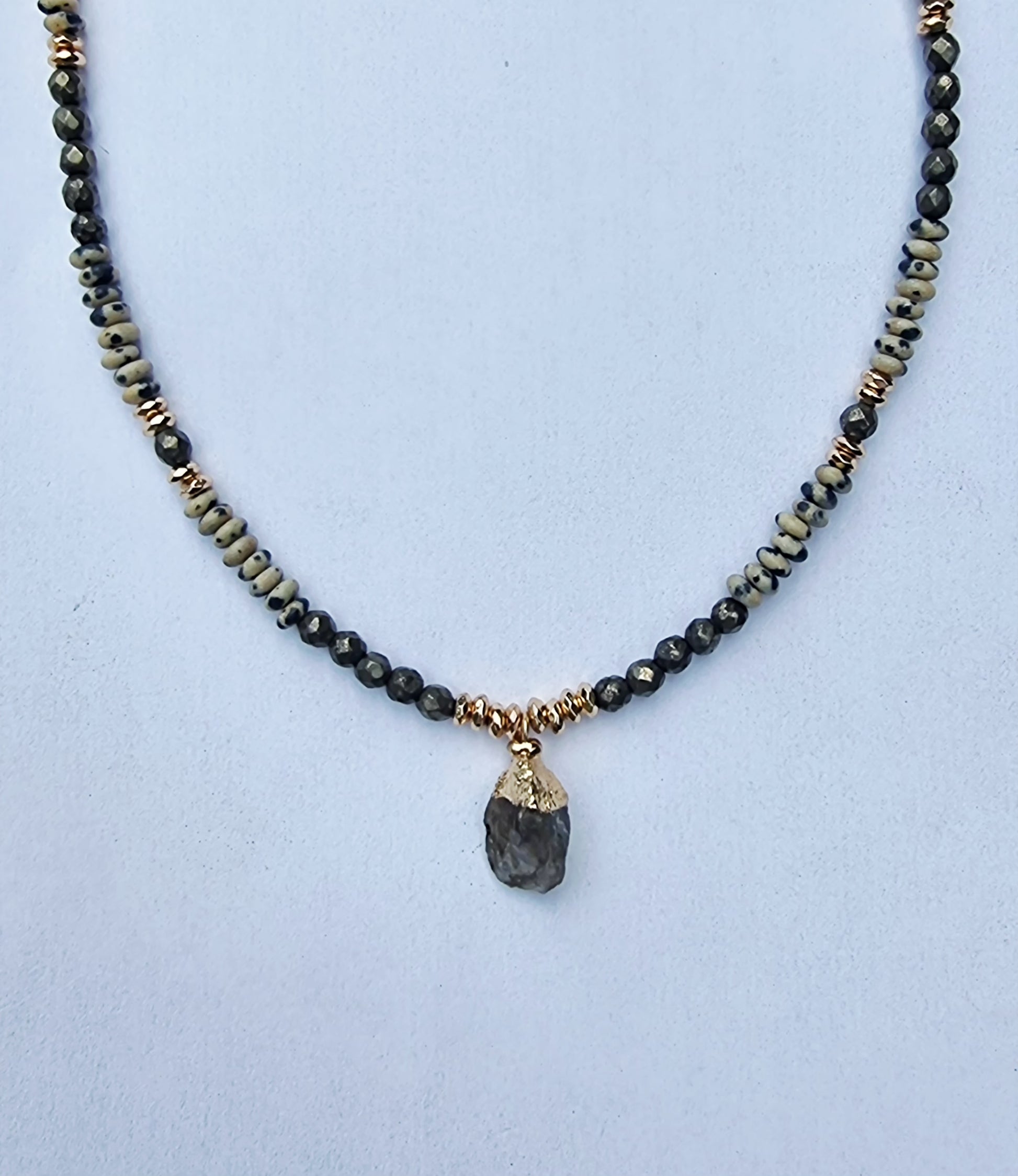 collier " Mystère Libre " https://www.b-tao.be/