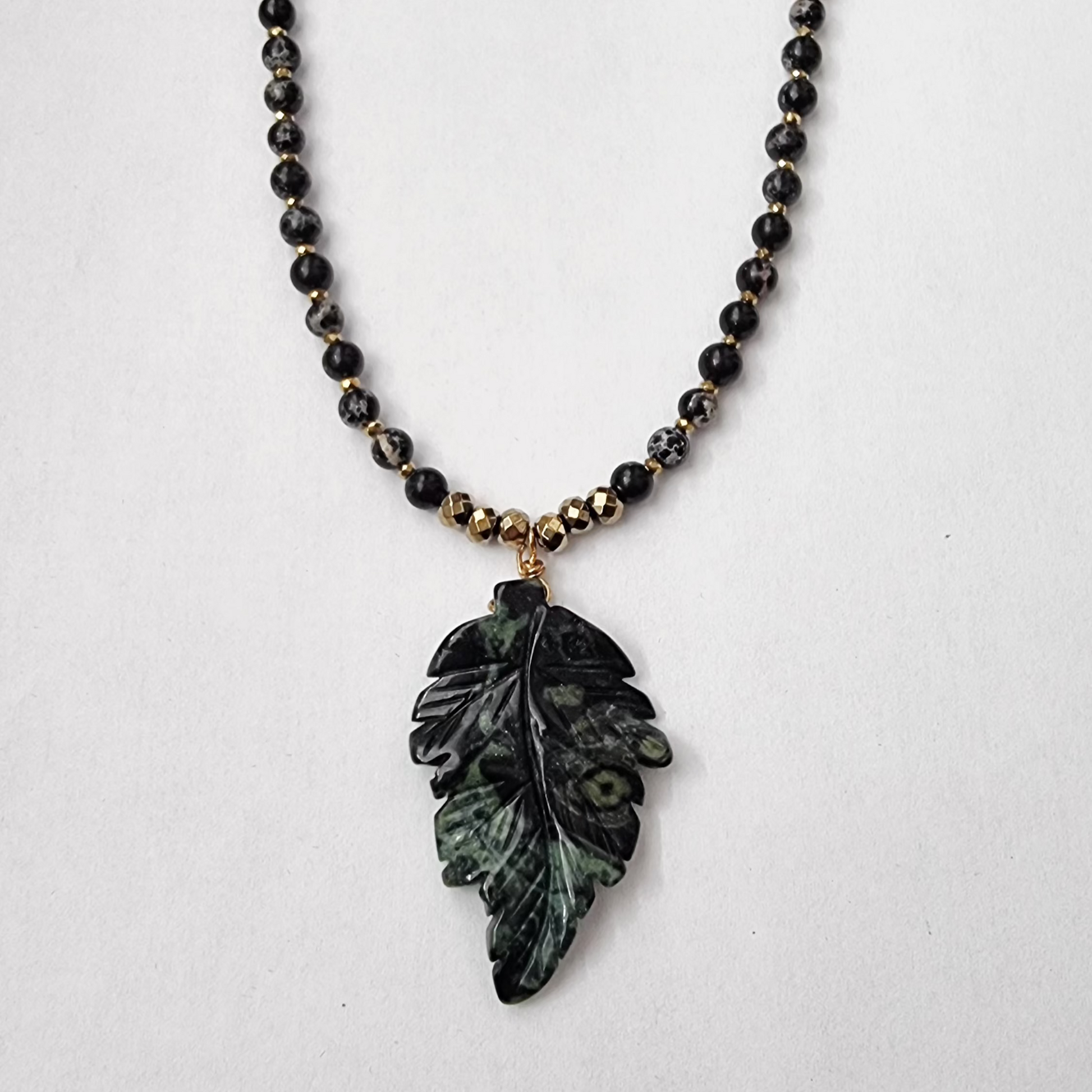 collier " Âme Tribale " https://www.b-tao.be/