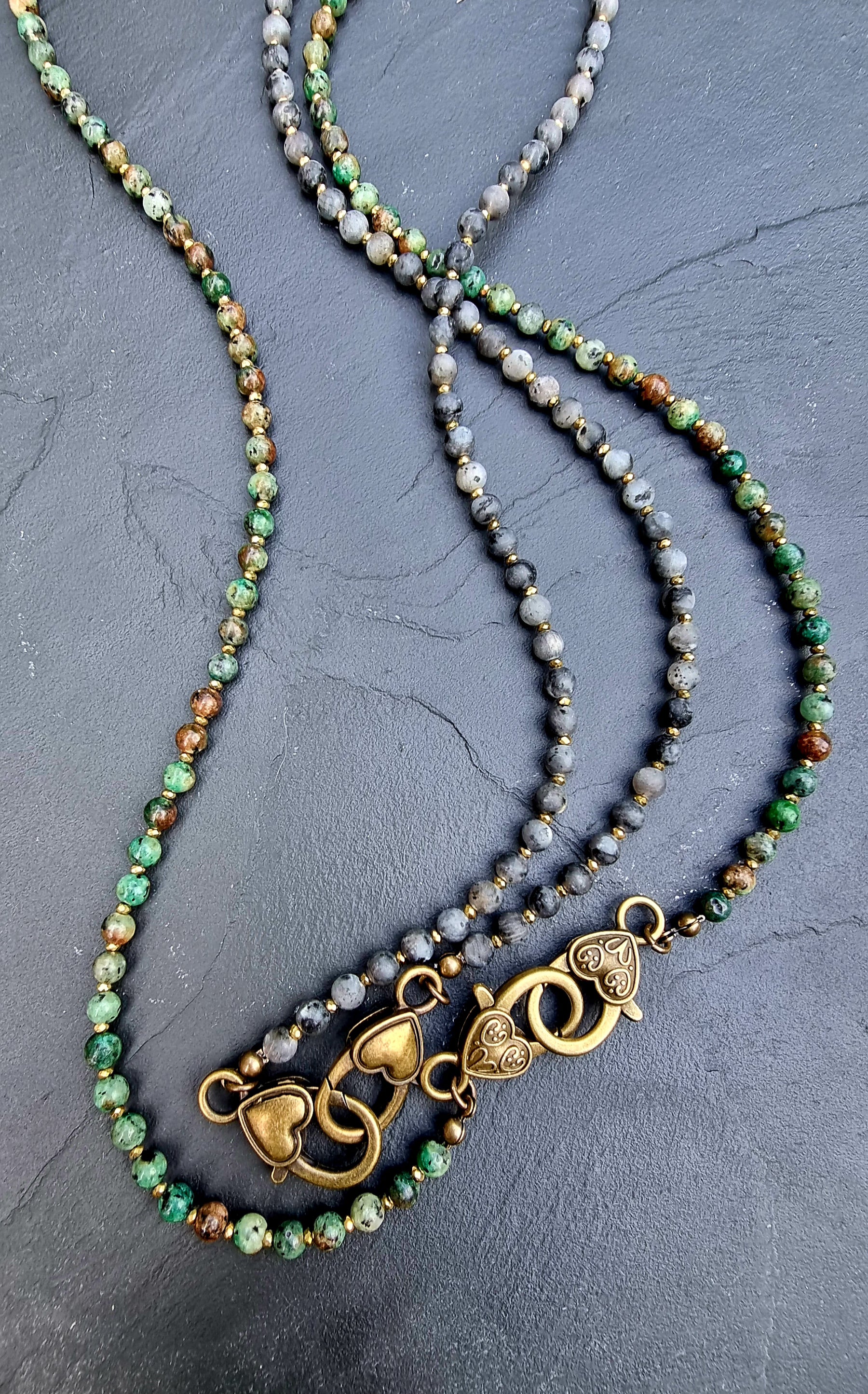 Collier "Mahasiah" https://www.b-tao.be/