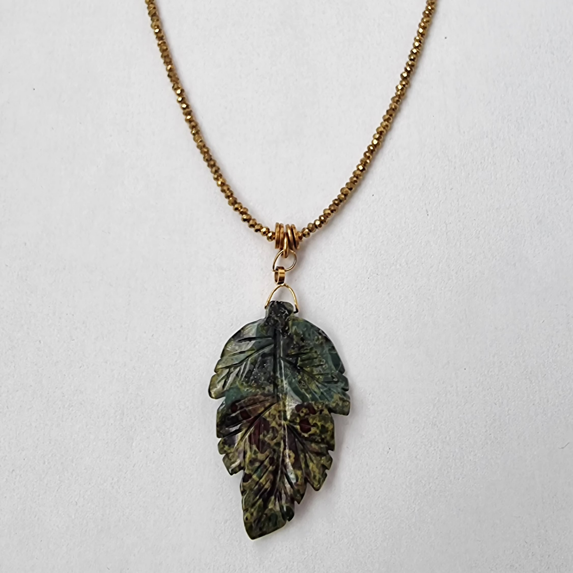 collier " Feuille de Sang " https://www.b-tao.be/