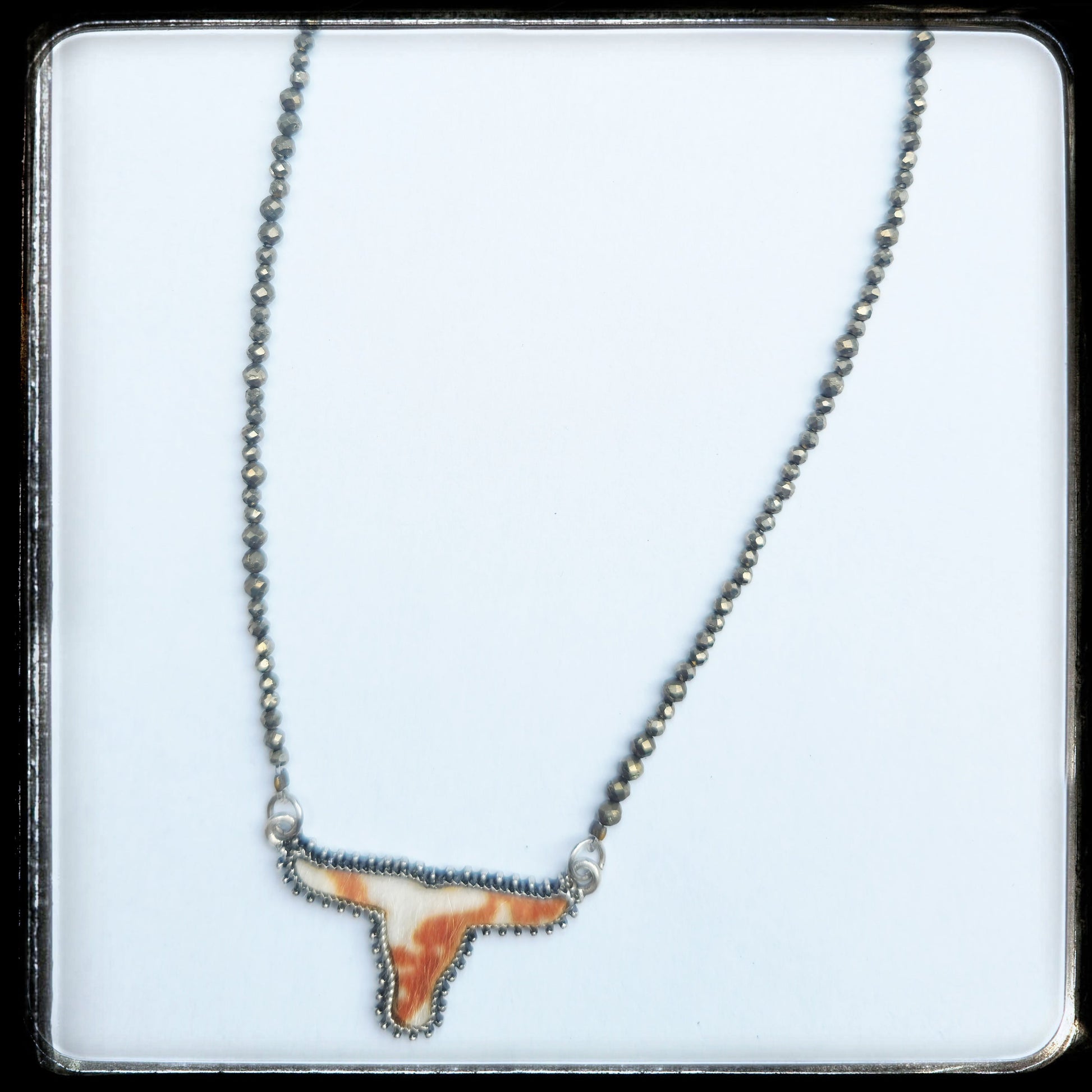 collier "Little Ranch d'éclat" https://www.b-tao.be/