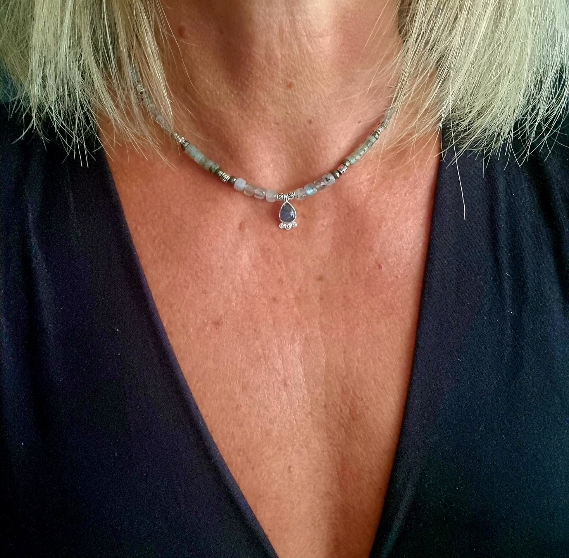 collier " https://www.b-tao.be/