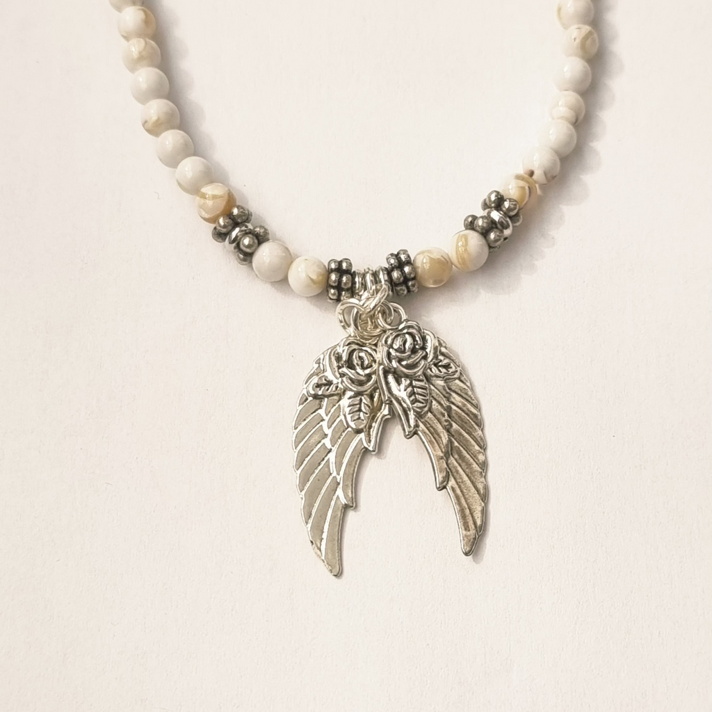 Collier "Angel" https://www.b-tao.be/
