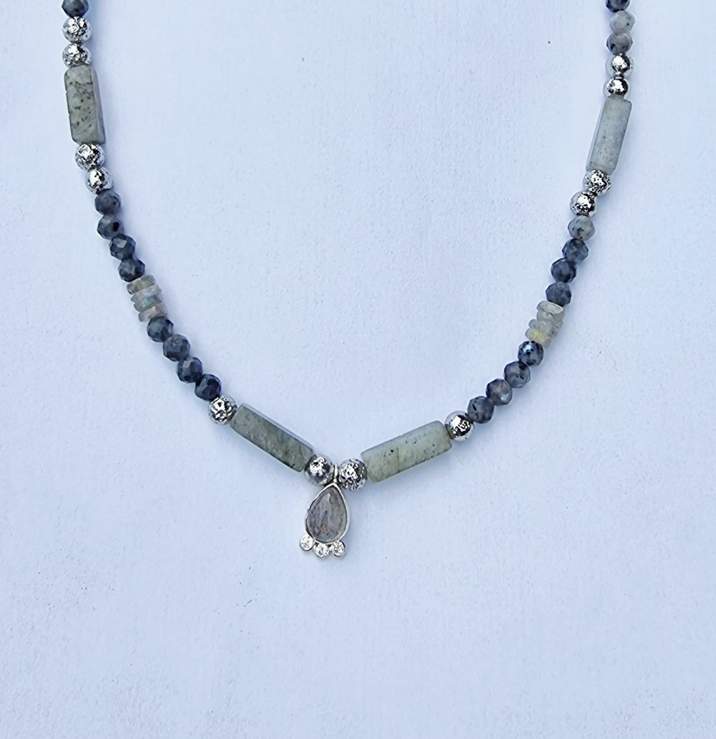 collier "Ombre & Lumière" https://www.b-tao.be/