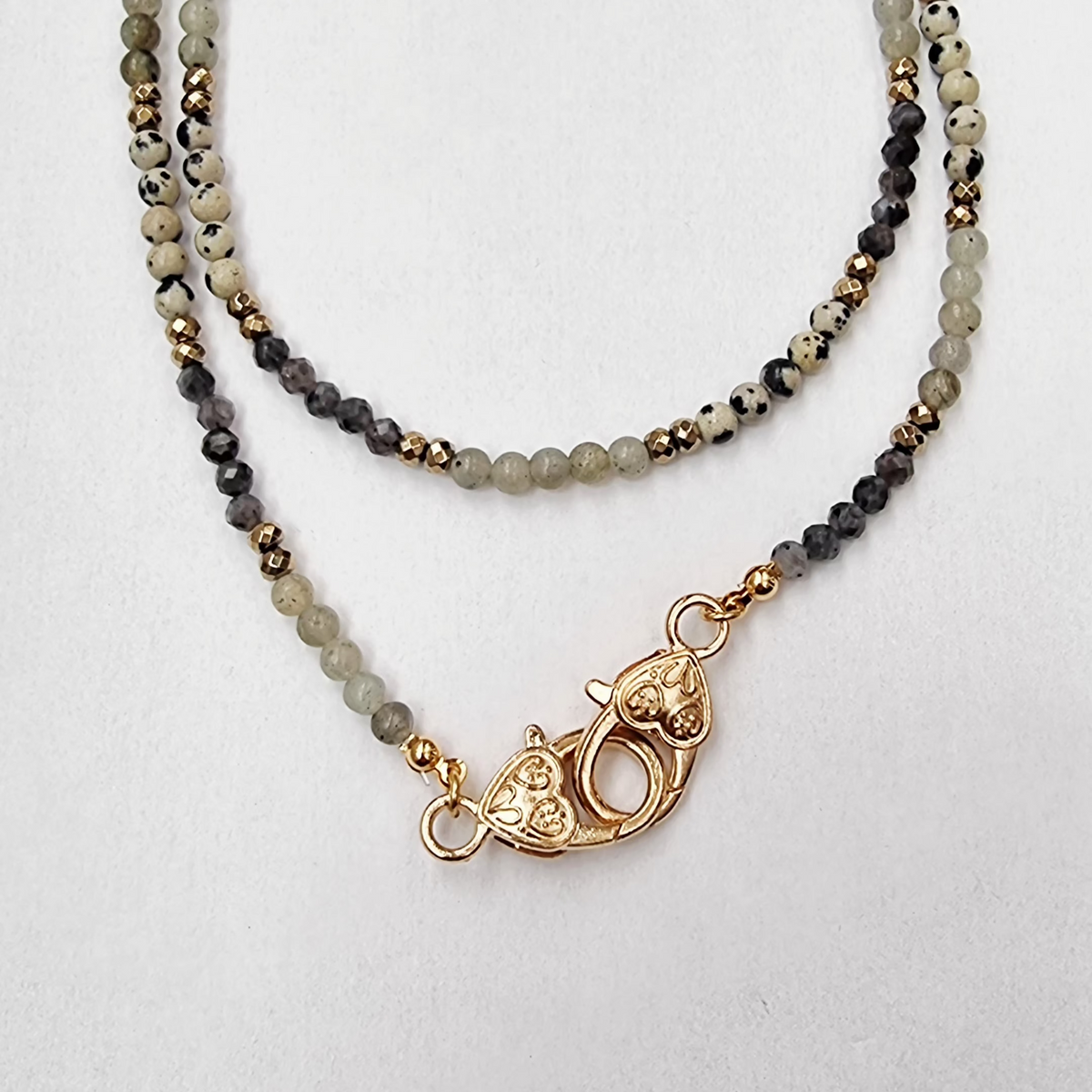 collier "Mahasiah Ombre Solaire" https://www.b-tao.be/