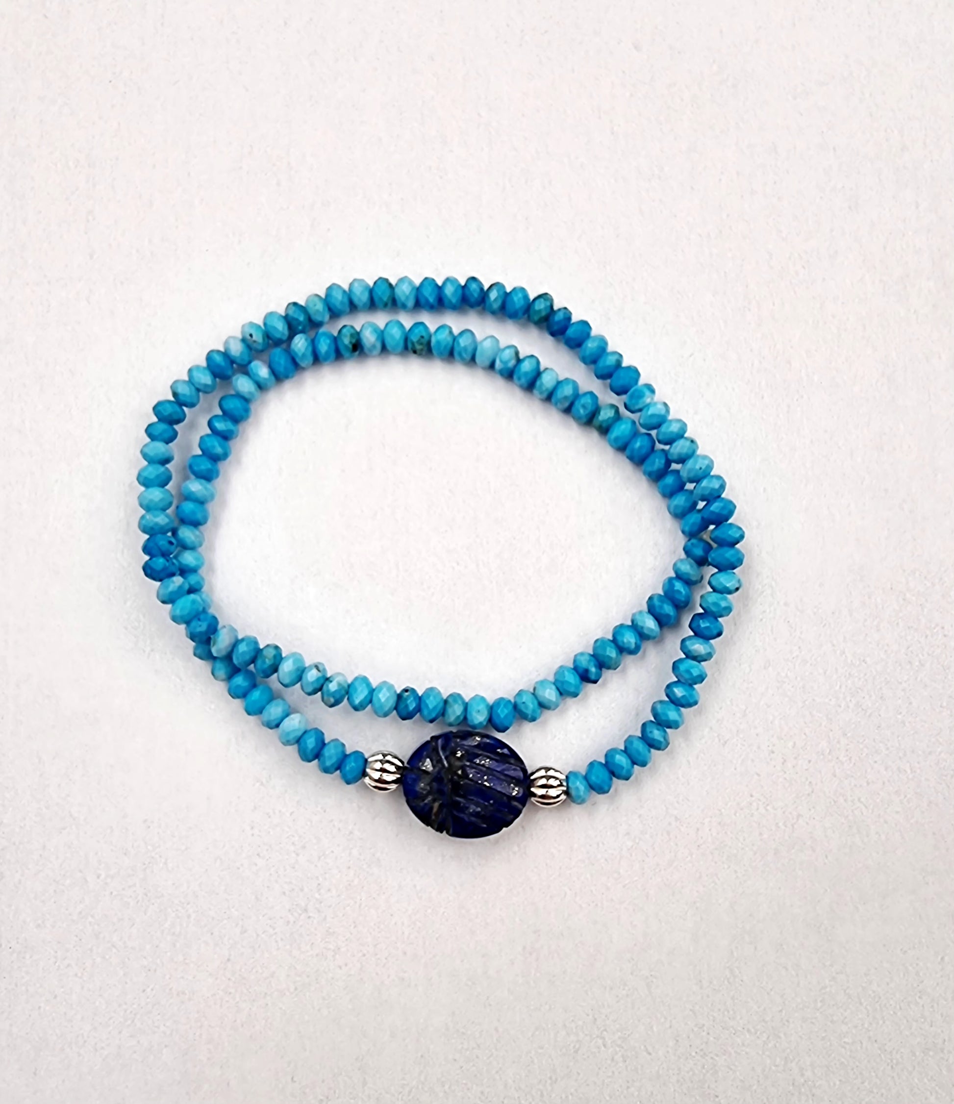 Bracelet Scarabée Bleu https://www.b-tao.be/