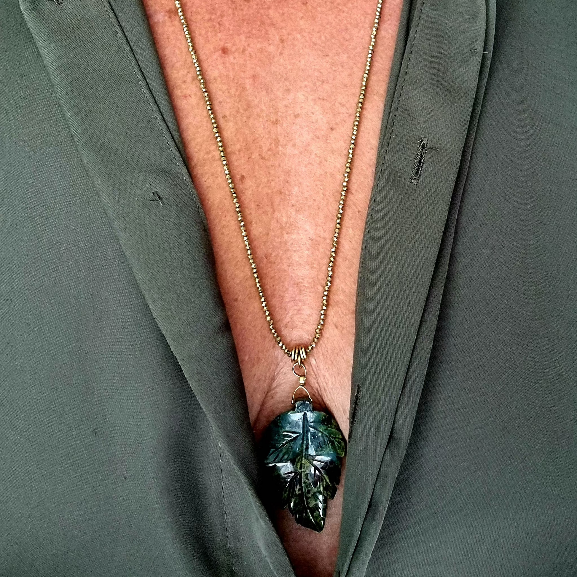 collier " Feuille de Sang " https://www.b-tao.be/