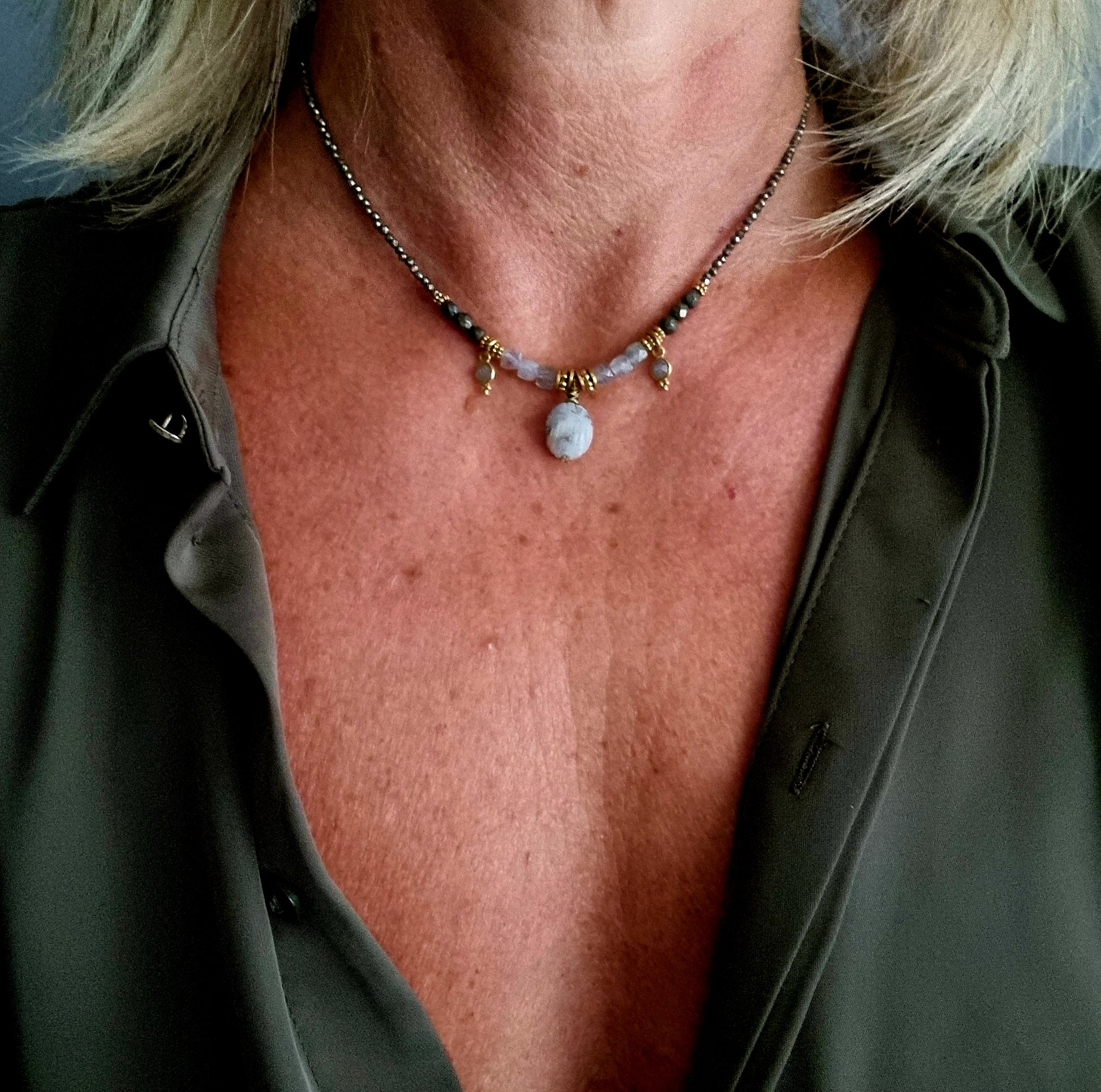 collier " https://www.b-tao.be/