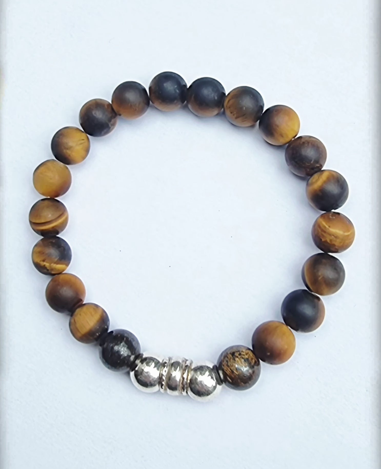 Bracelet https://www.b-tao.be/