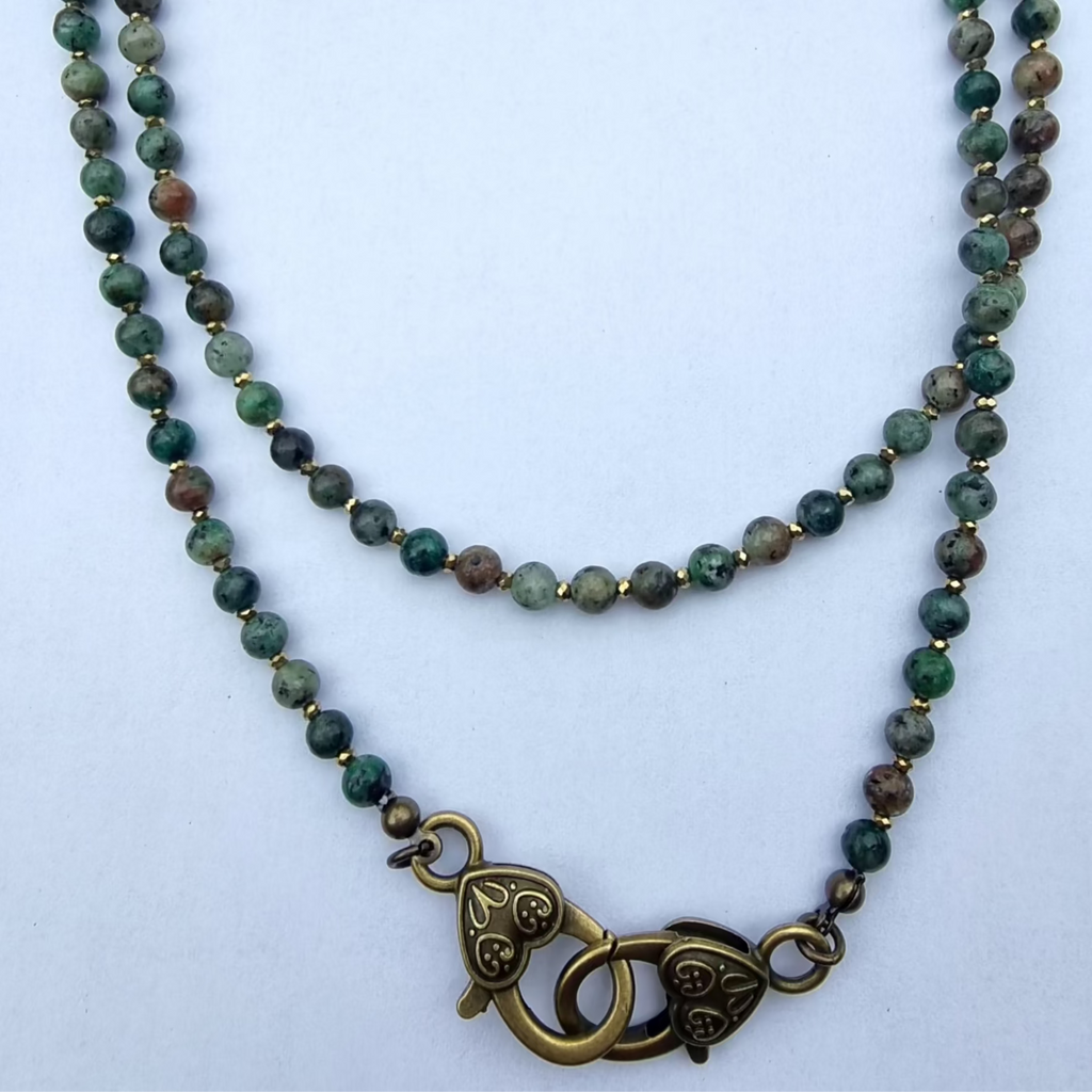 Collier "Mahasiah" https://www.b-tao.be/