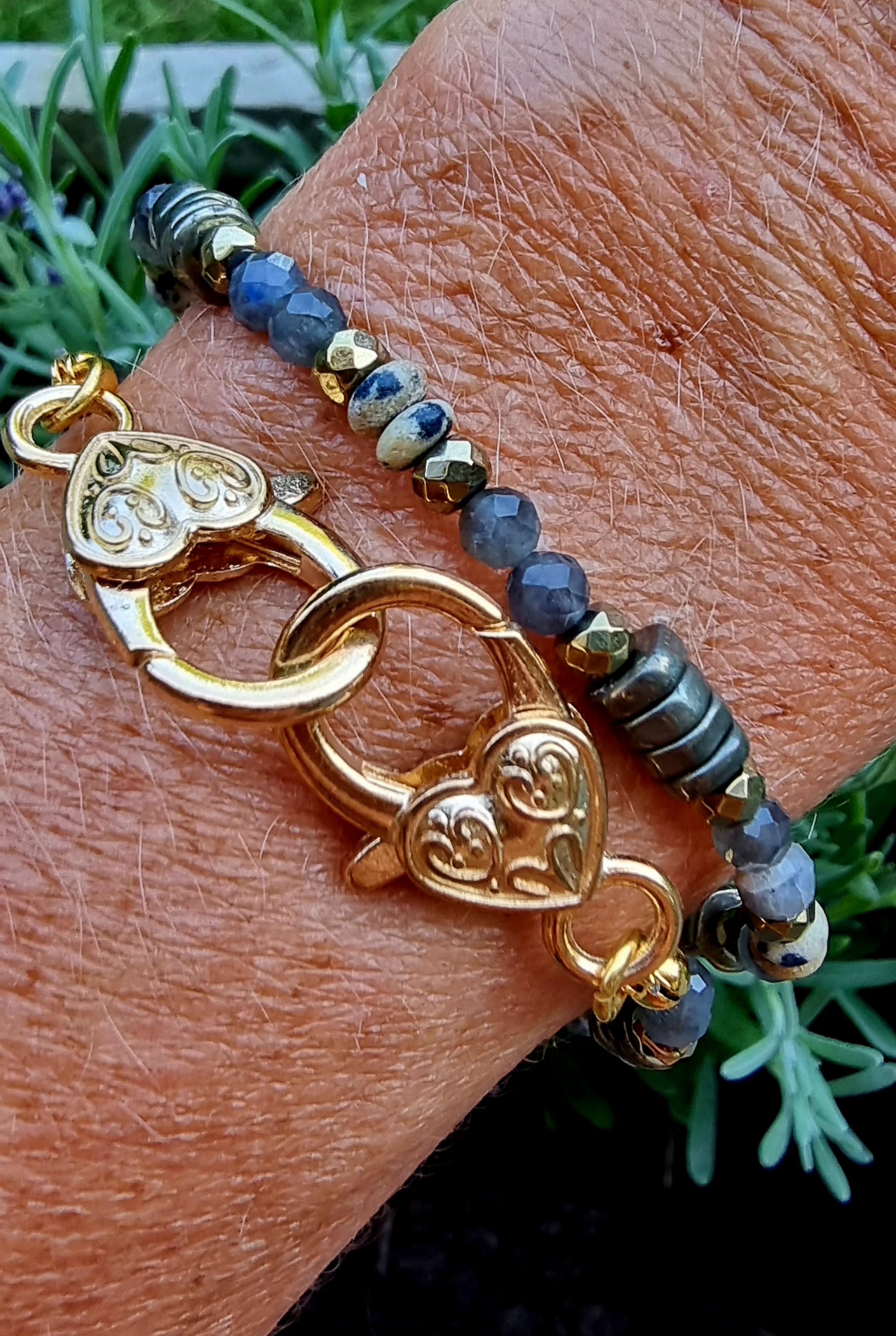 Collier " https://www.b-tao.be/