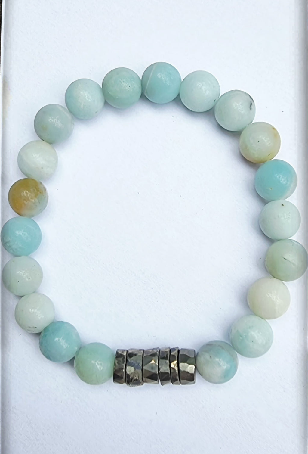 bracelet https://www.b-tao.be/