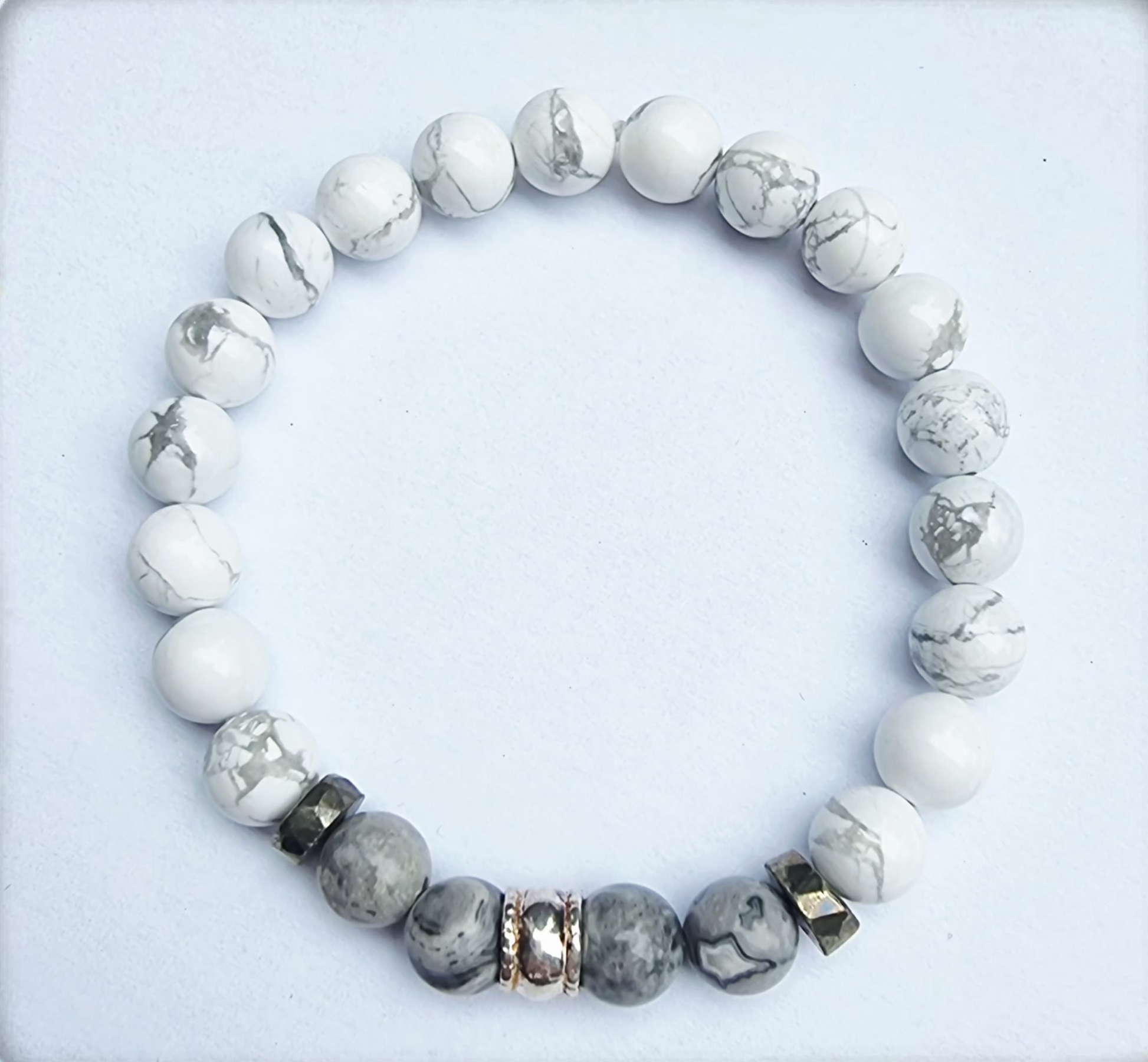 bracelet https://www.b-tao.be/