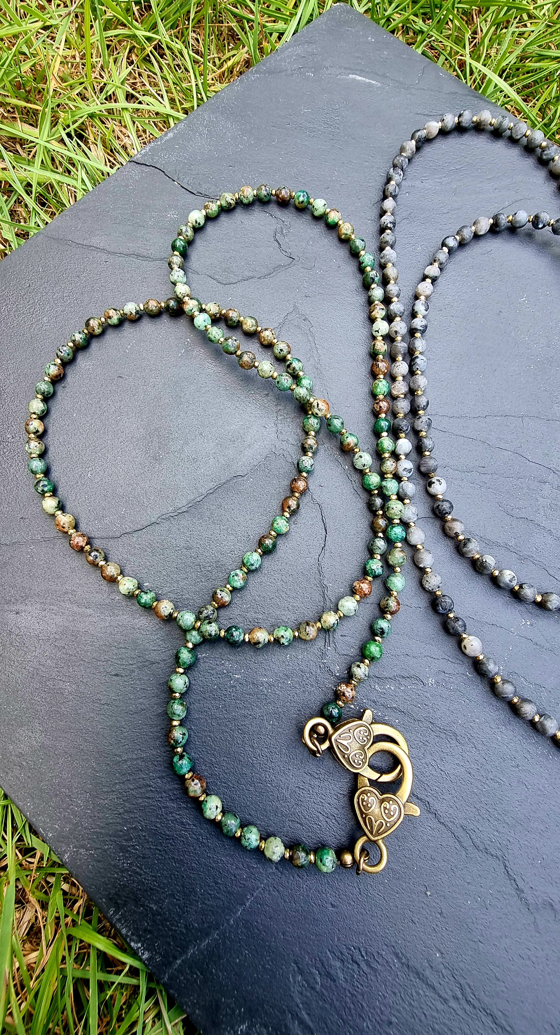 Collier "Mahasiah" https://www.b-tao.be/