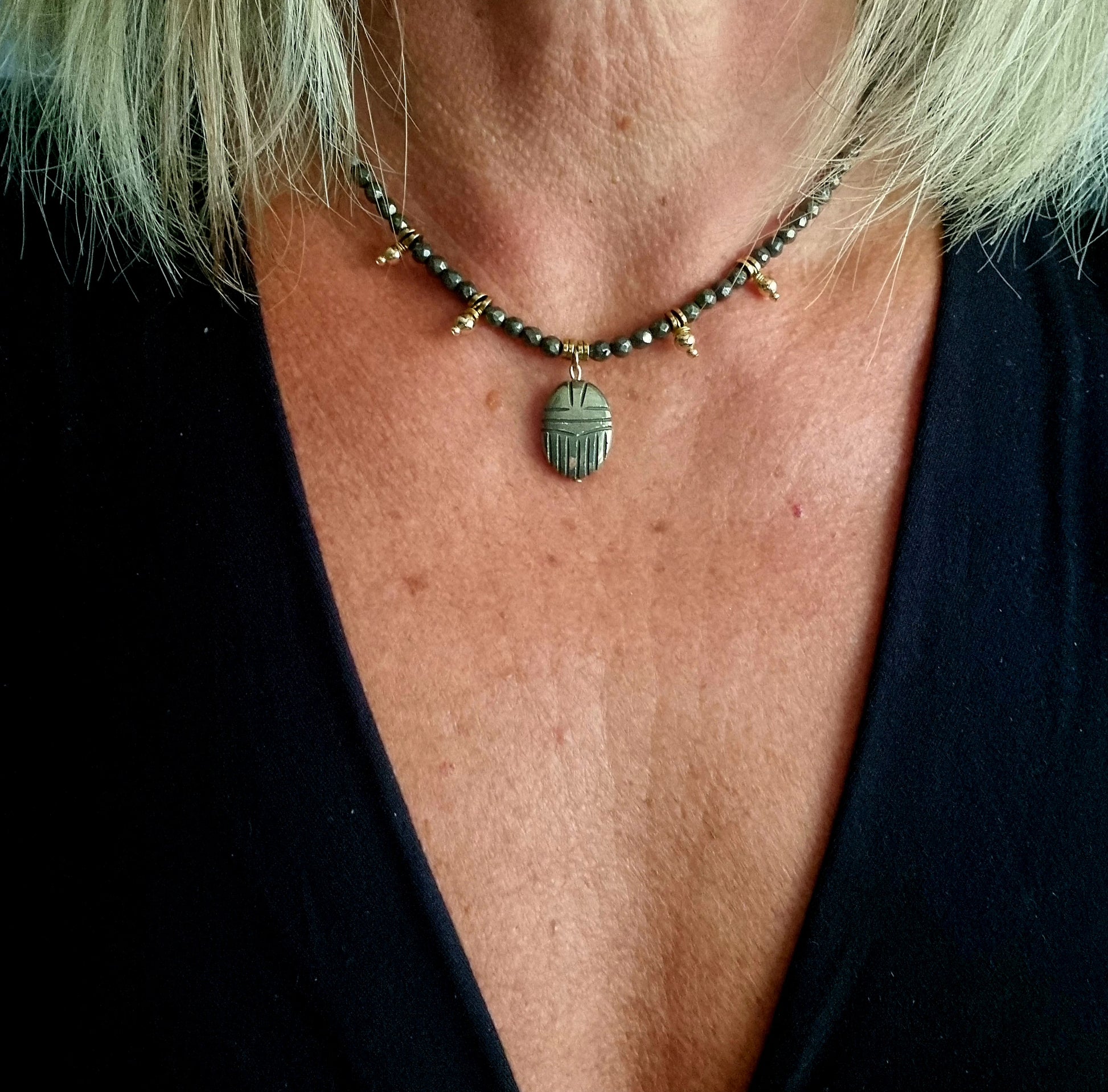 collier " Scarabée d'Or " https://www.b-tao.be/