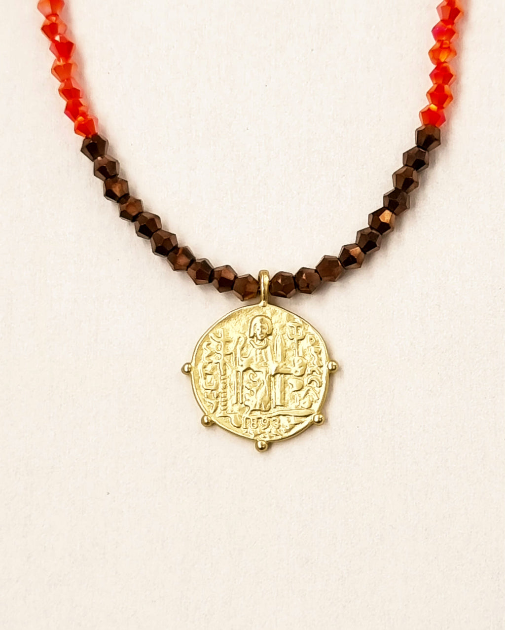 Collier Cristal Facetté Médaille Médaille de Lumière - Énergie Solaire https://www.b-tao.be/