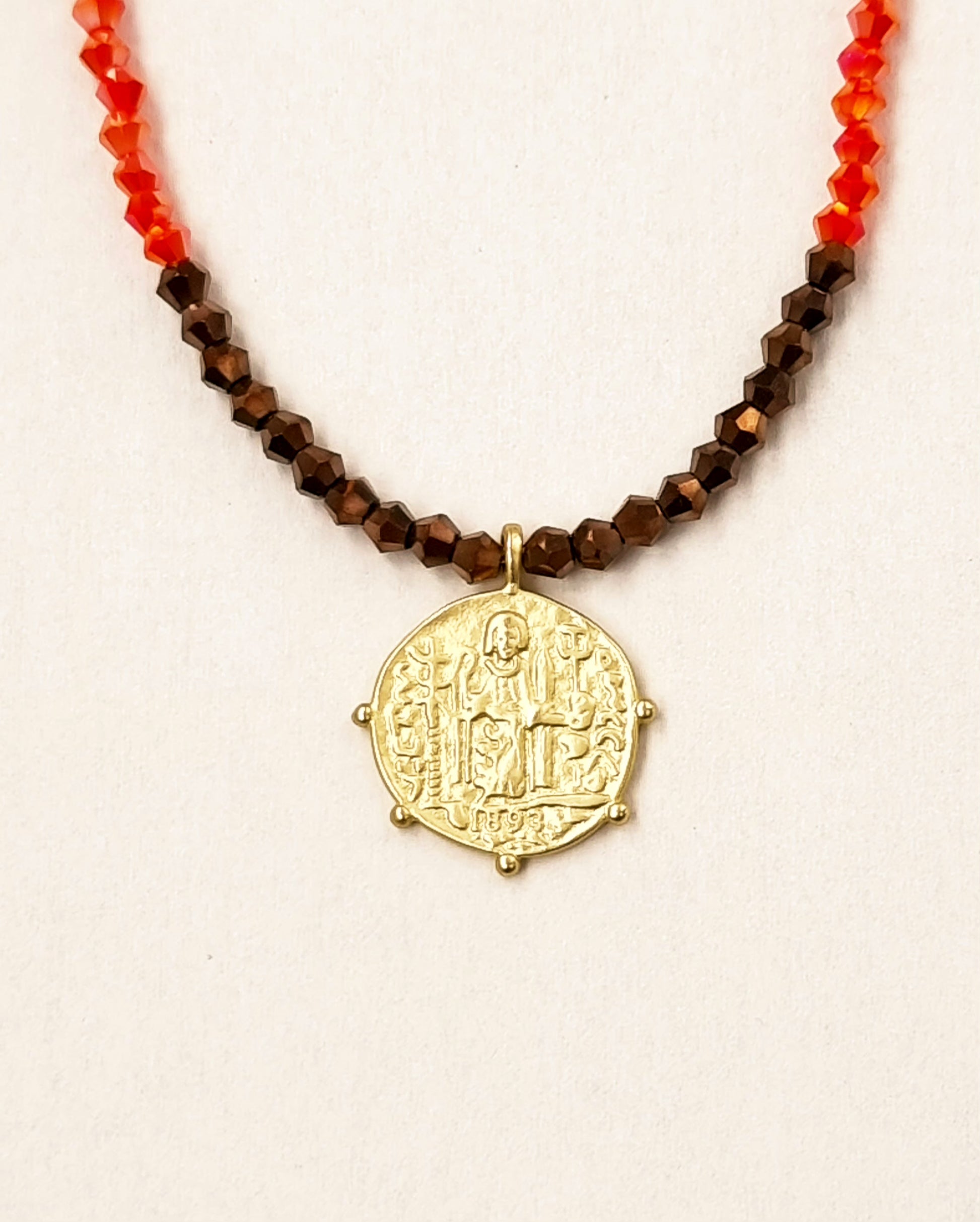 Collier Cristal Facetté Médaille Médaille de Lumière - Énergie Solaire https://www.b-tao.be/