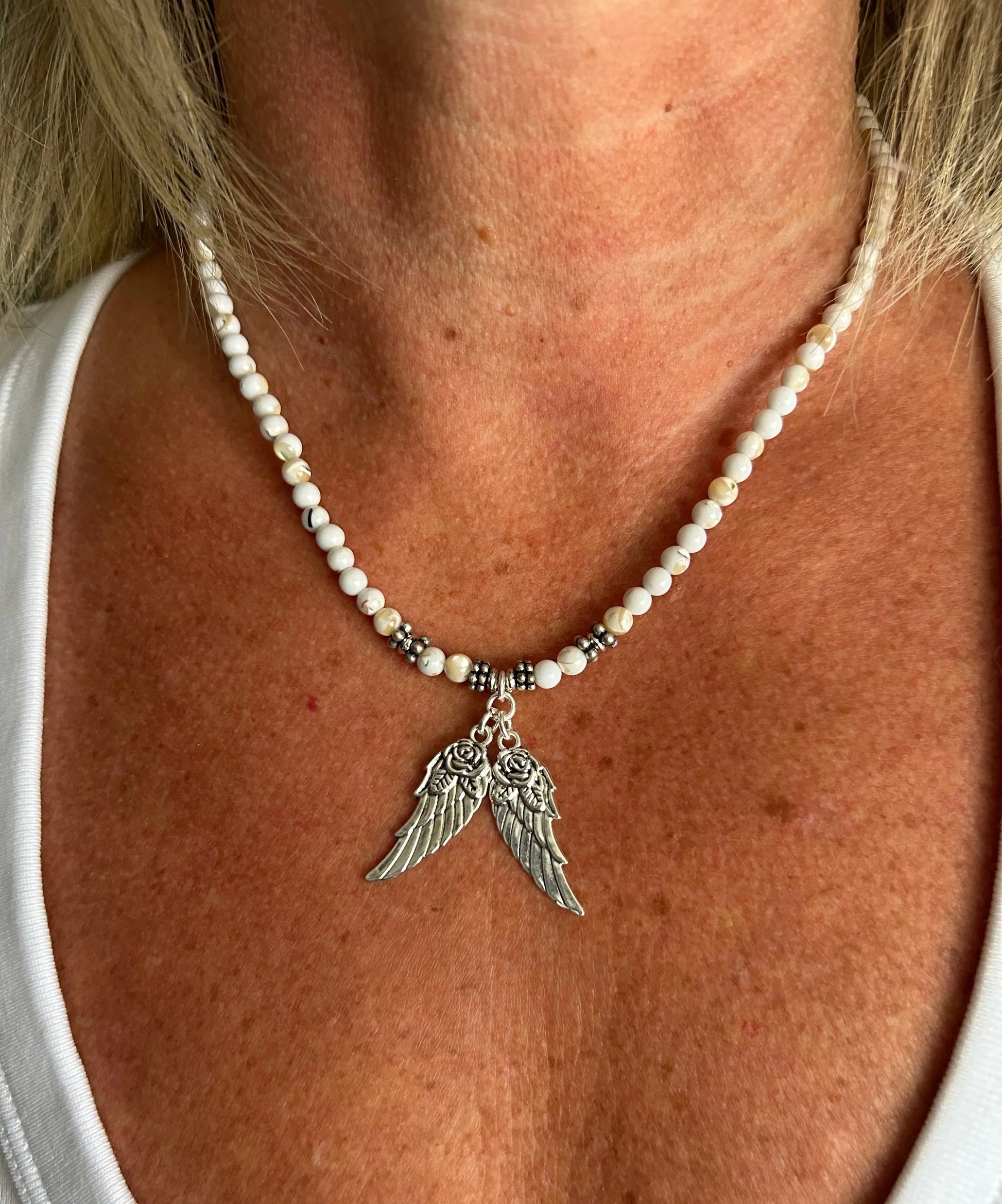 Collier "Angel" https://www.b-tao.be/