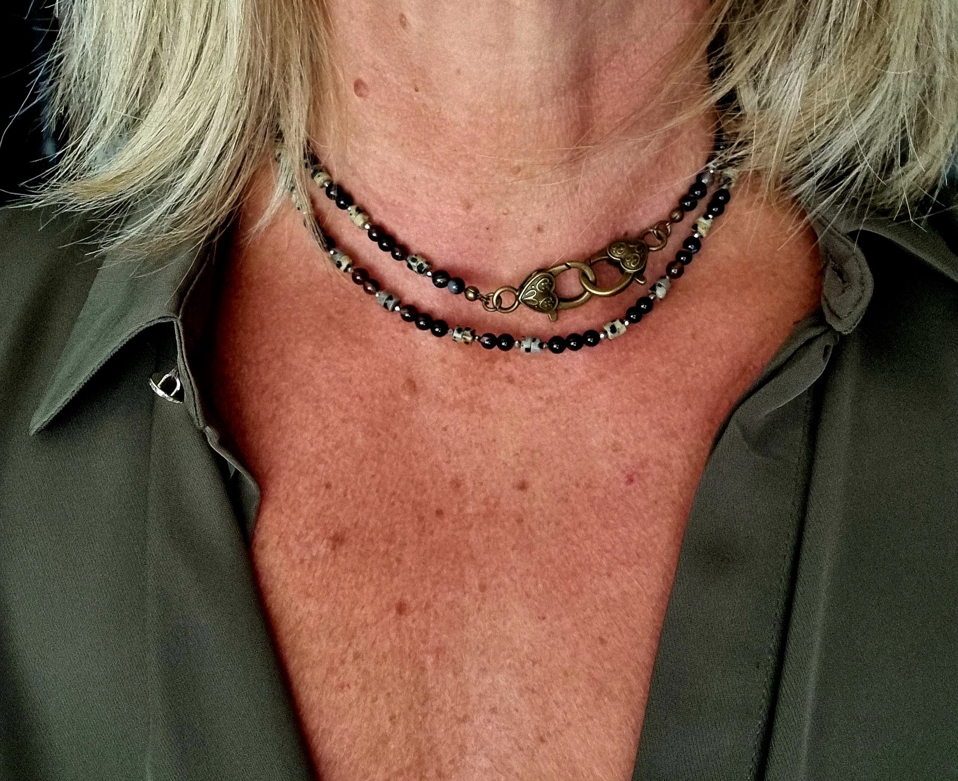 collier " Mahasiah Ombre Sacrée " https://www.b-tao.be/