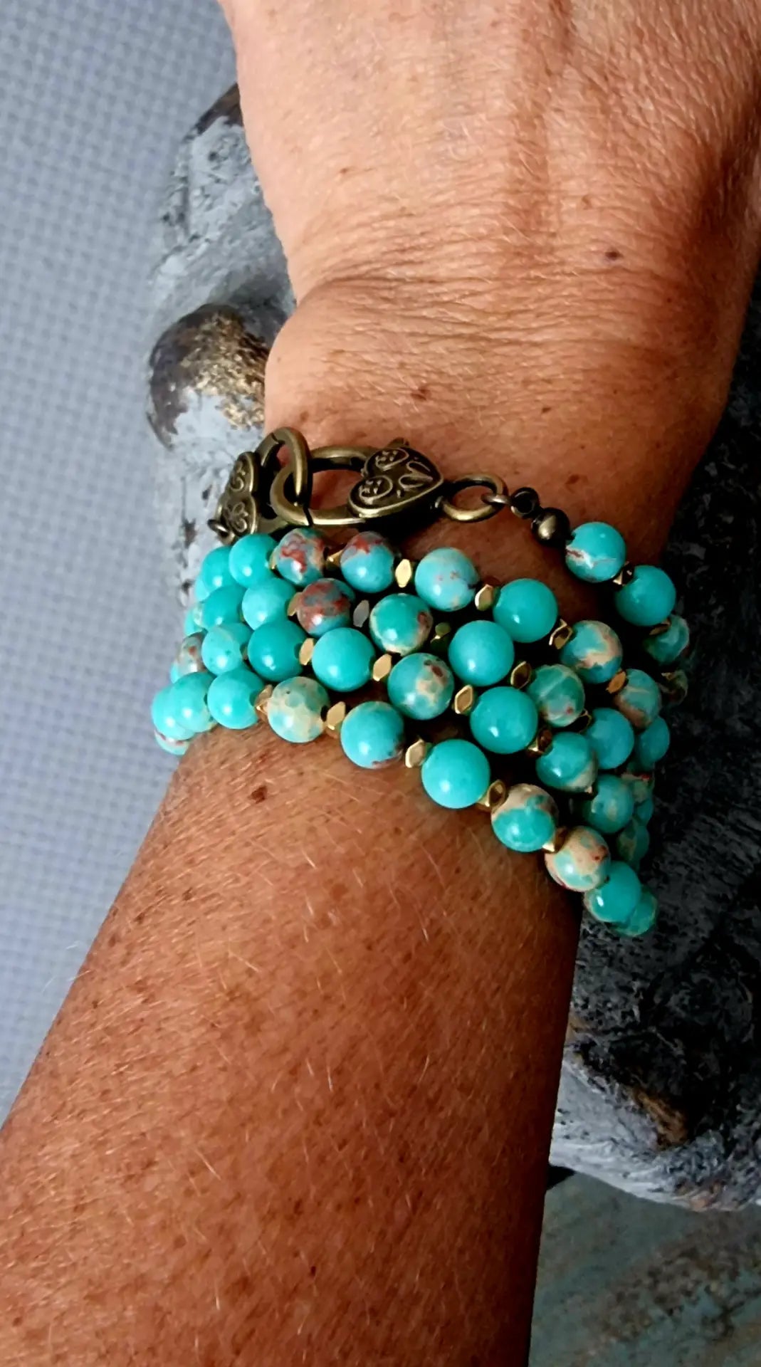 Collier Mahasiah https://www.b-tao.be/